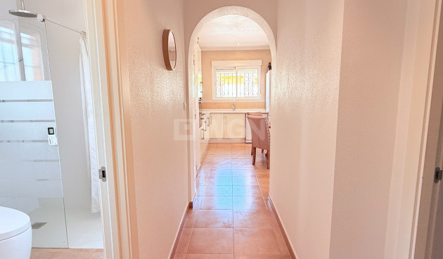 Odsprzedaż - Villa - Catral - Costa Blanca