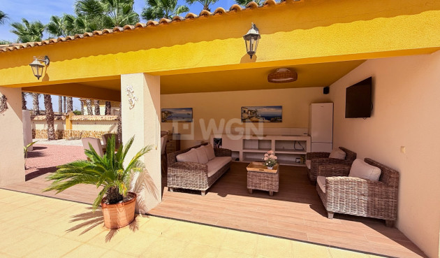 Odsprzedaż - Villa - Catral - Costa Blanca