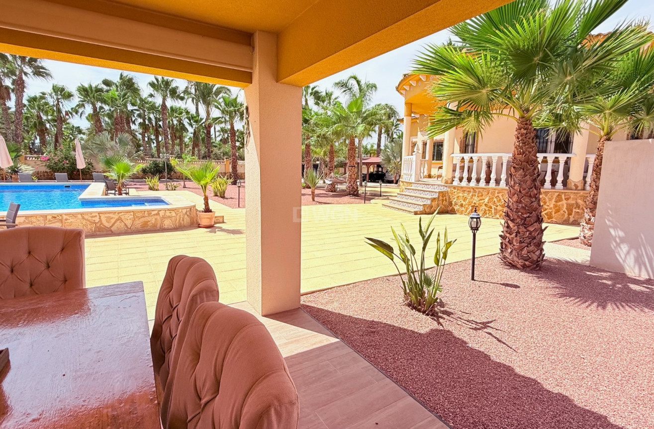 Odsprzedaż - Villa - Catral - Costa Blanca