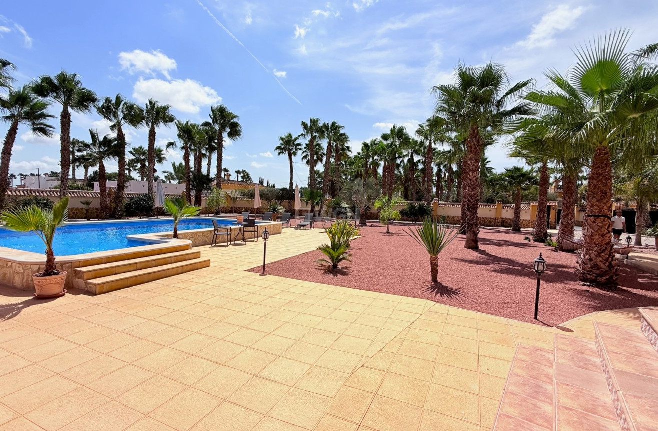 Odsprzedaż - Villa - Catral - Costa Blanca