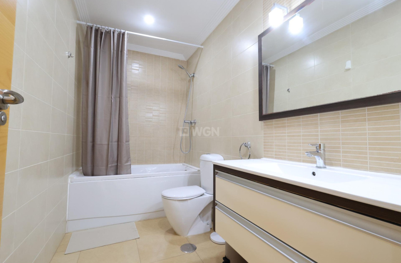 Wiederverkauf - Wohnung - Orihuela Costa - Costa Blanca