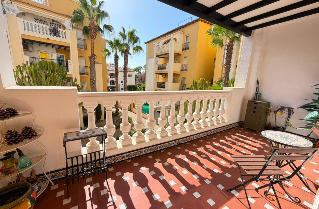 Odsprzedaż - Mieszkanie w bloku - Torrevieja - Aldea Del Mar