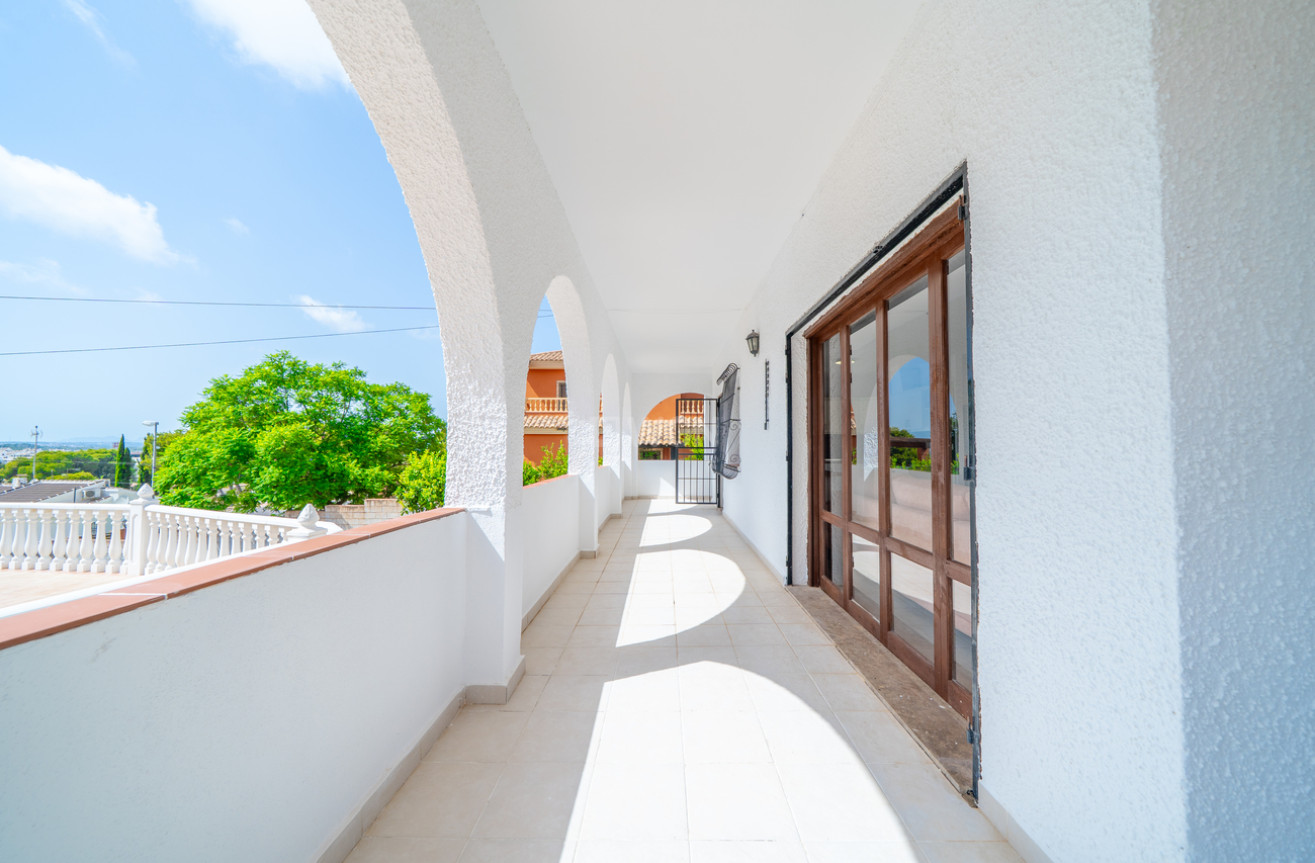 Odsprzedaż - Villa - Los Balcones - Costa Blanca