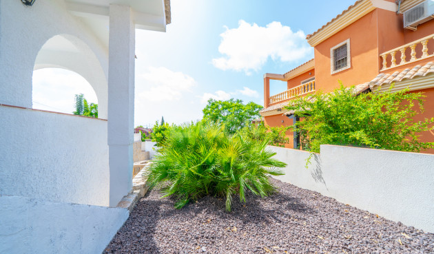 Odsprzedaż - Villa - Los Balcones - Costa Blanca
