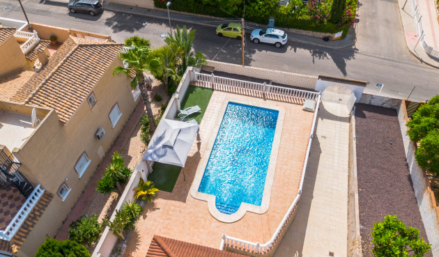 Odsprzedaż - Villa - Los Balcones - Costa Blanca