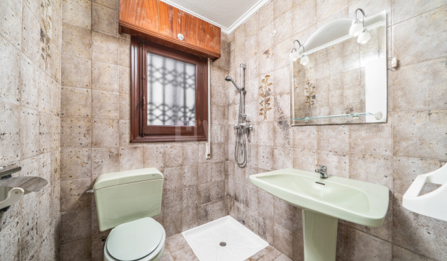 Odsprzedaż - Villa - Los Balcones - Costa Blanca