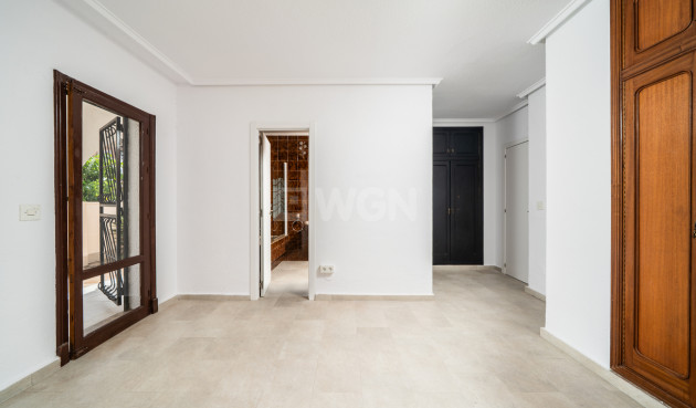 Odsprzedaż - Villa - Los Balcones - Costa Blanca