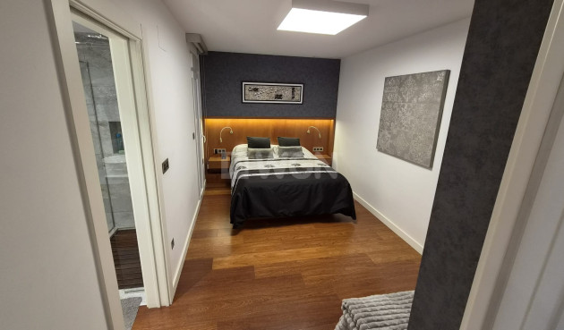 Odsprzedaż - Mieszkanie w bloku - Torrevieja - Costa Blanca