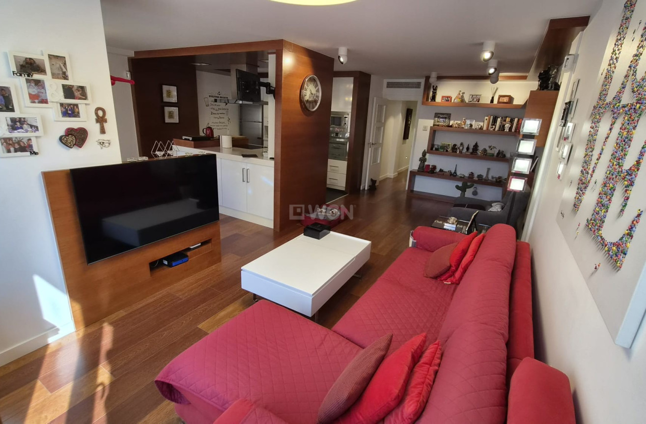 Odsprzedaż - Mieszkanie w bloku - Torrevieja - Costa Blanca