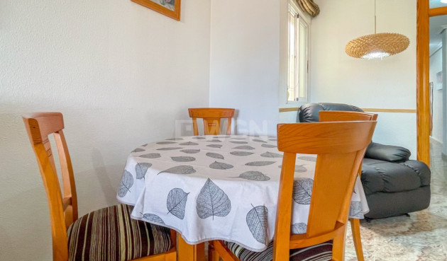 Odsprzedaż - Mieszkanie w bloku - Torrevieja - Costa Blanca