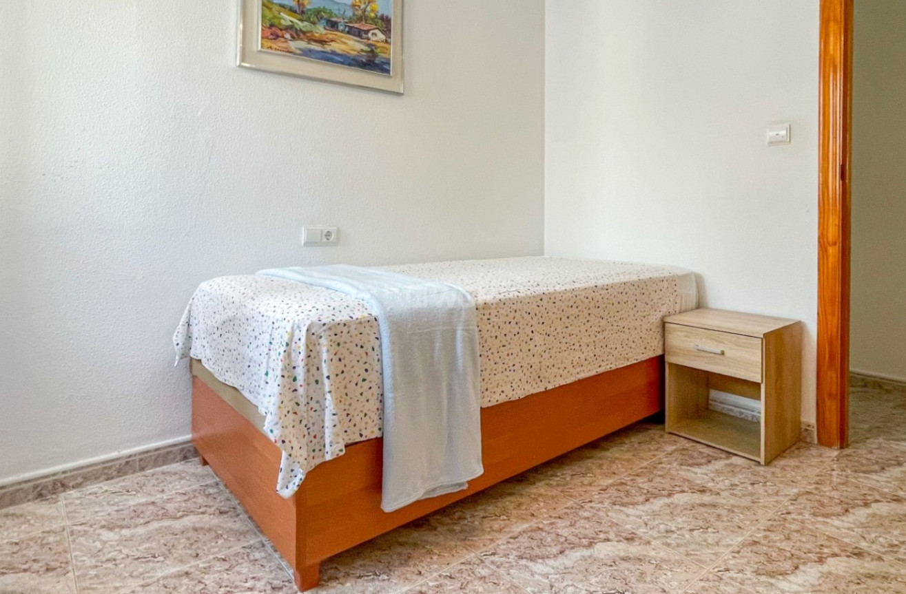 Odsprzedaż - Mieszkanie w bloku - Torrevieja - Costa Blanca