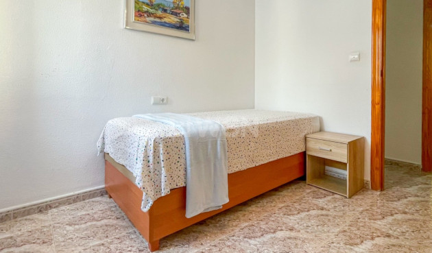 Odsprzedaż - Mieszkanie w bloku - Torrevieja - Costa Blanca
