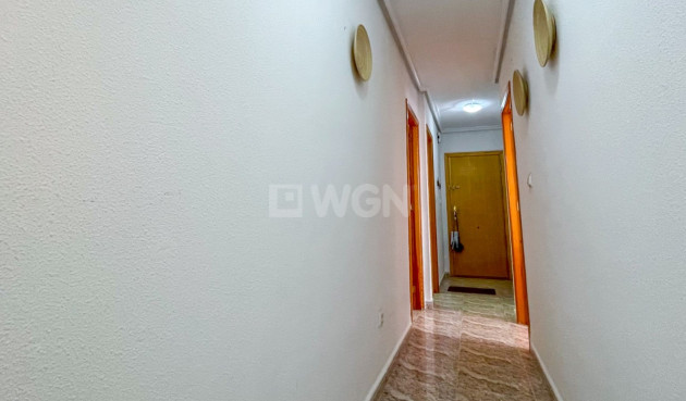 Odsprzedaż - Mieszkanie w bloku - Torrevieja - Costa Blanca