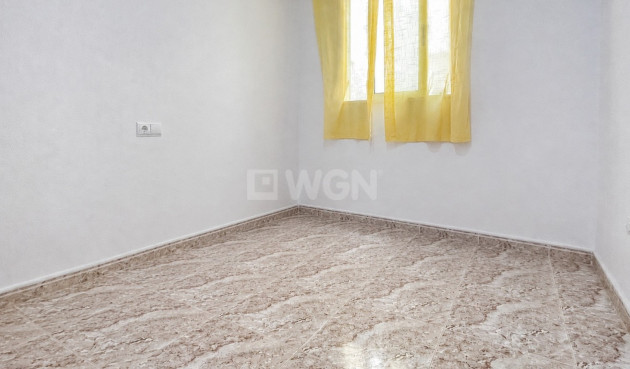 Odsprzedaż - Mieszkanie w bloku - Torrevieja - Costa Blanca