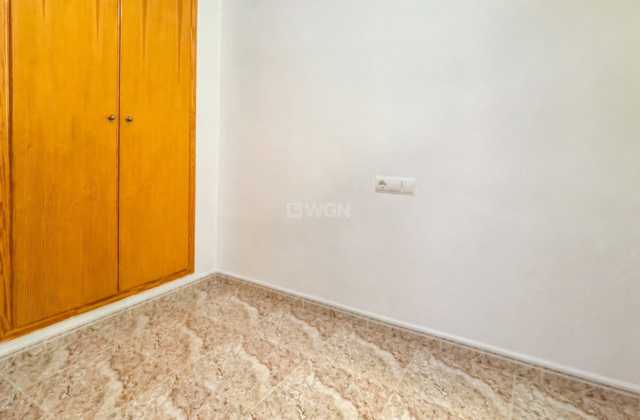 Odsprzedaż - Mieszkanie w bloku - Torrevieja - Costa Blanca