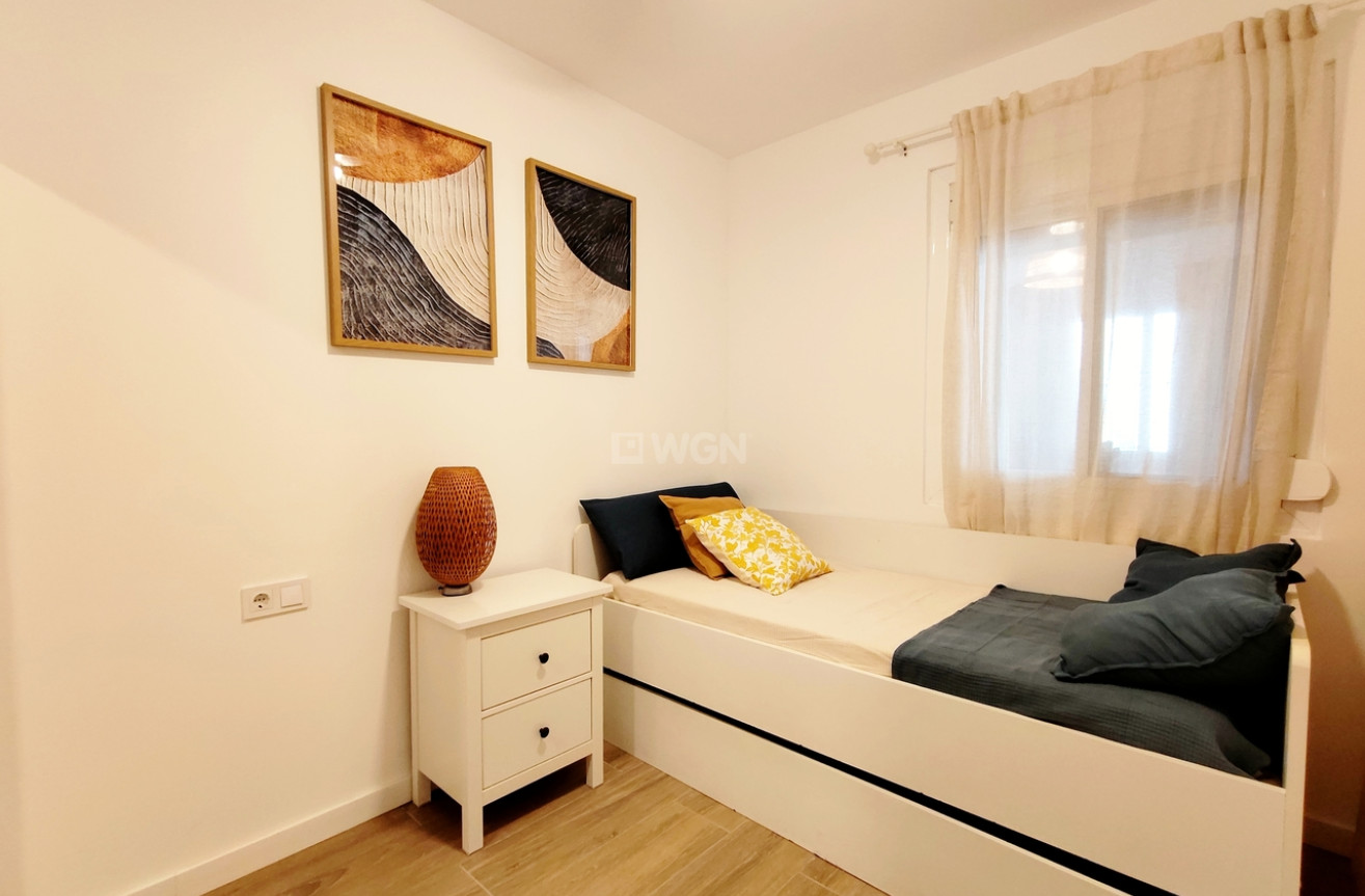 Odsprzedaż - Kamienica - Playa Flamenca - Costa Blanca