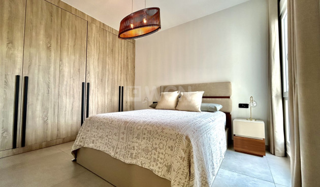 Odsprzedaż - Villa - La Finca Golf Resort - Inland