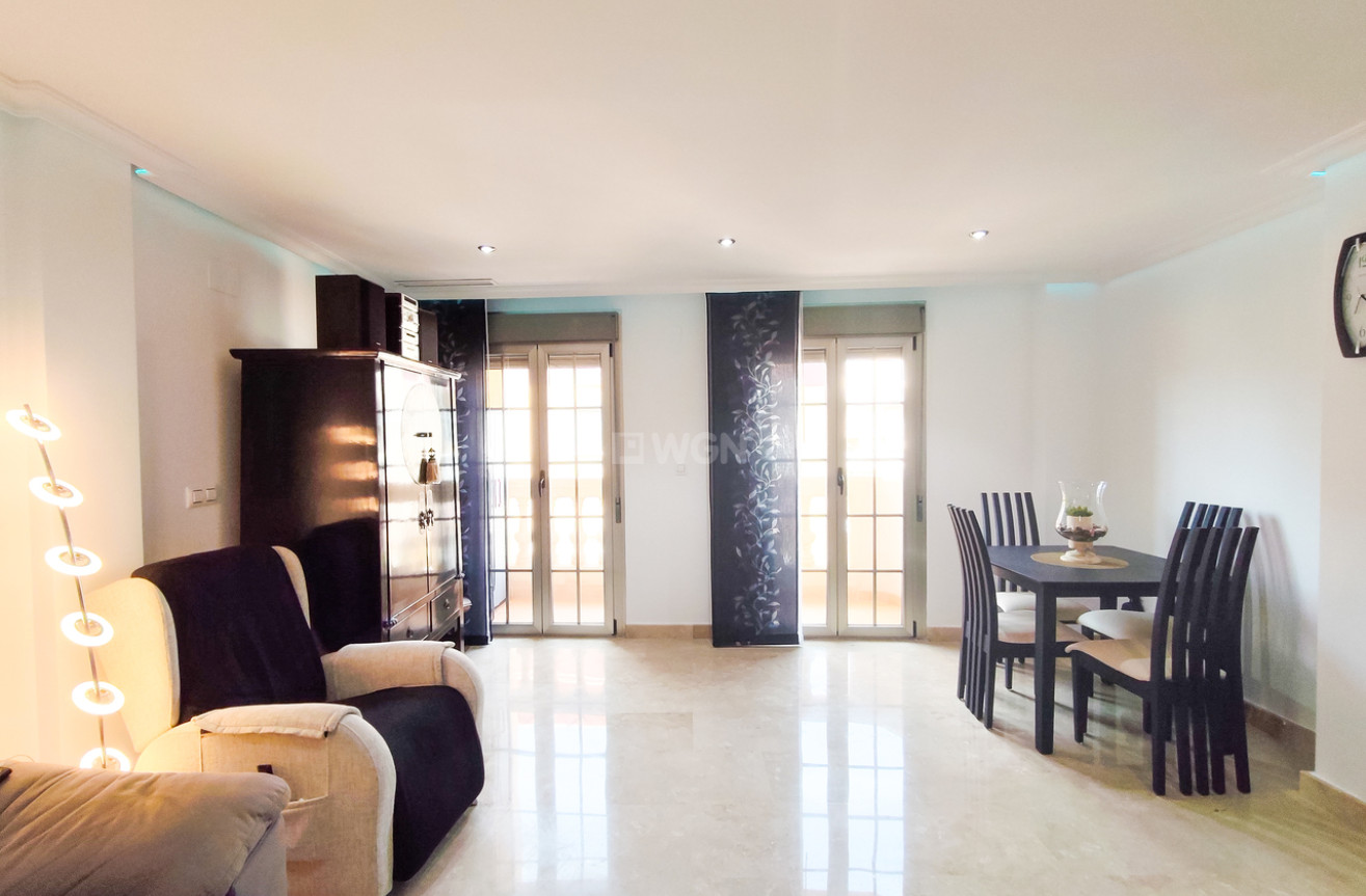 Odsprzedaż - Mieszkanie w bloku - Torrevieja - Costa Blanca