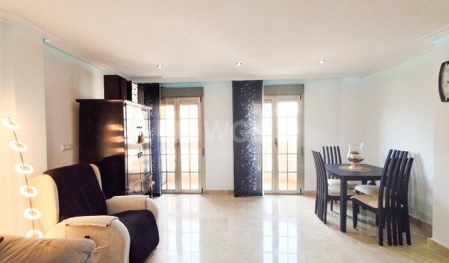 Odsprzedaż - Mieszkanie w bloku - Torrevieja - Costa Blanca