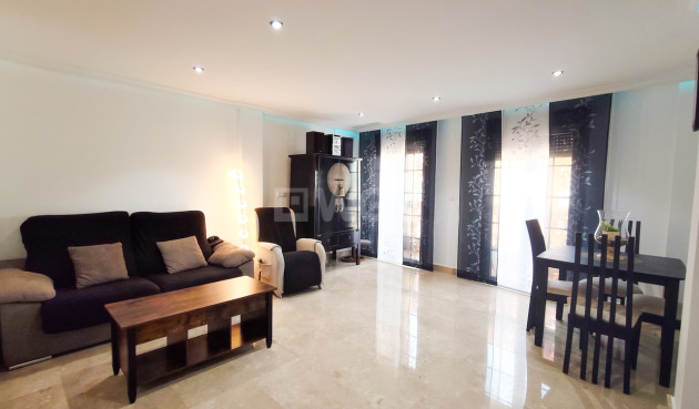 Odsprzedaż - Mieszkanie w bloku - Torrevieja - Costa Blanca