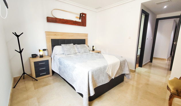 Odsprzedaż - Mieszkanie w bloku - Torrevieja - Costa Blanca