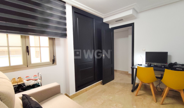 Odsprzedaż - Mieszkanie w bloku - Torrevieja - Costa Blanca