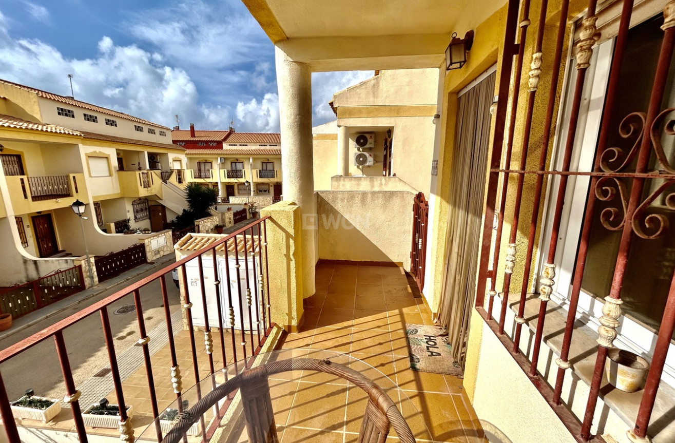 Odsprzedaż - Mieszkanie w bloku - La Zenia - Costa Blanca