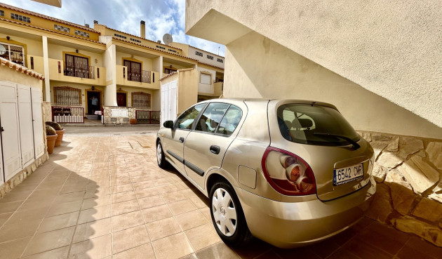 Odsprzedaż - Mieszkanie w bloku - La Zenia - Costa Blanca