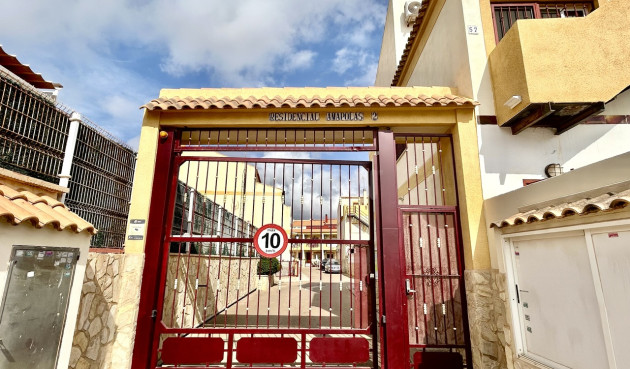 Odsprzedaż - Mieszkanie w bloku - La Zenia - Costa Blanca