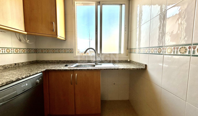 Odsprzedaż - Mieszkanie w bloku - Torrevieja - Costa Blanca