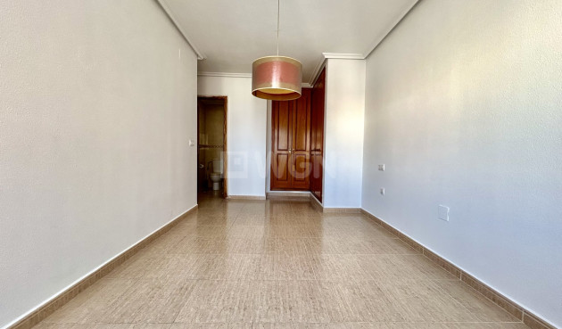 Odsprzedaż - Mieszkanie w bloku - Torrevieja - Costa Blanca