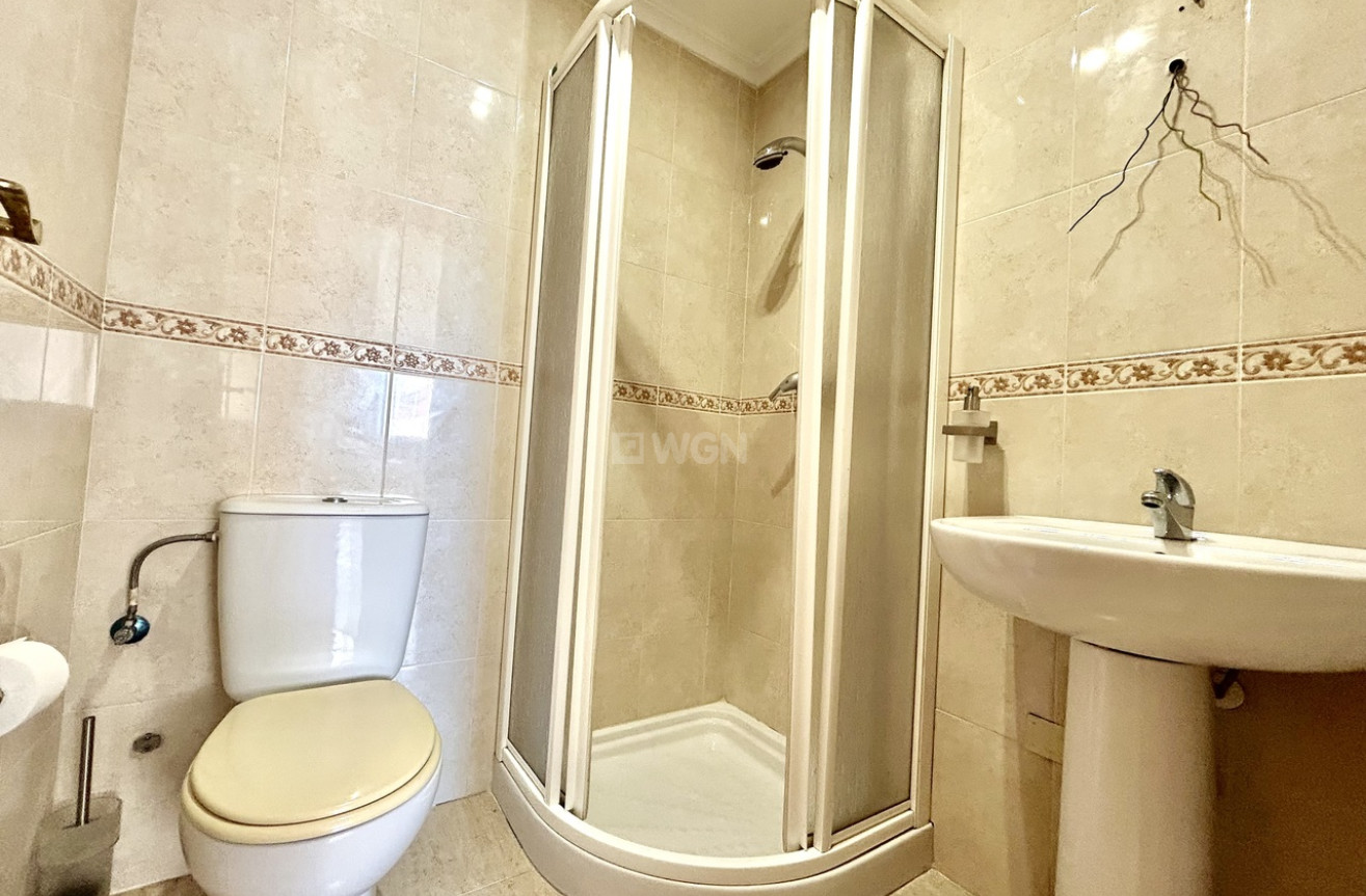 Odsprzedaż - Mieszkanie w bloku - Torrevieja - Costa Blanca