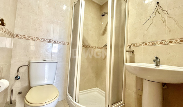 Odsprzedaż - Mieszkanie w bloku - Torrevieja - Costa Blanca