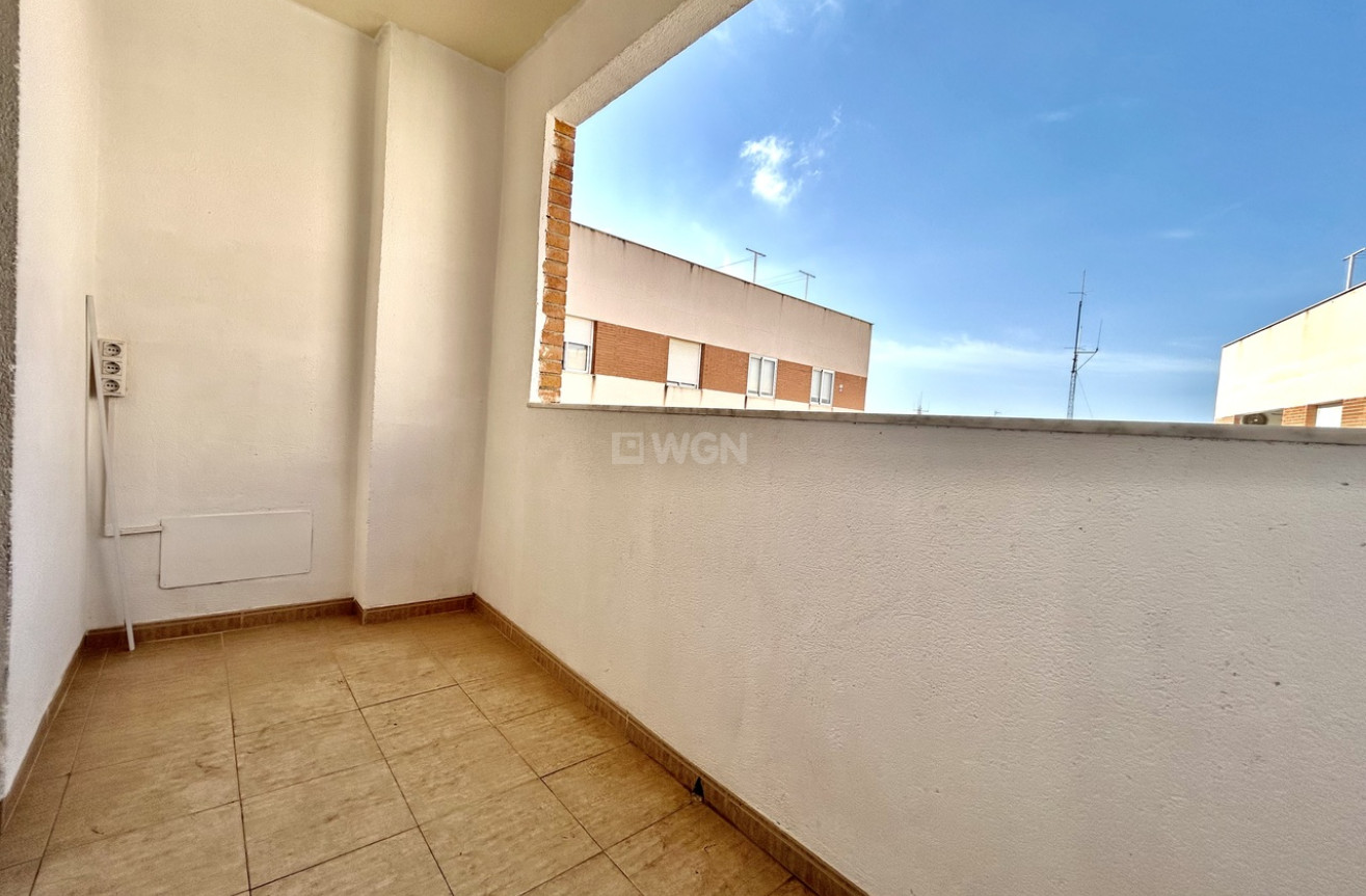 Odsprzedaż - Mieszkanie w bloku - Torrevieja - Costa Blanca