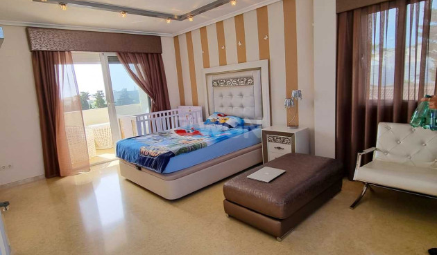 Odsprzedaż - Villa - La Mata - Costa Blanca