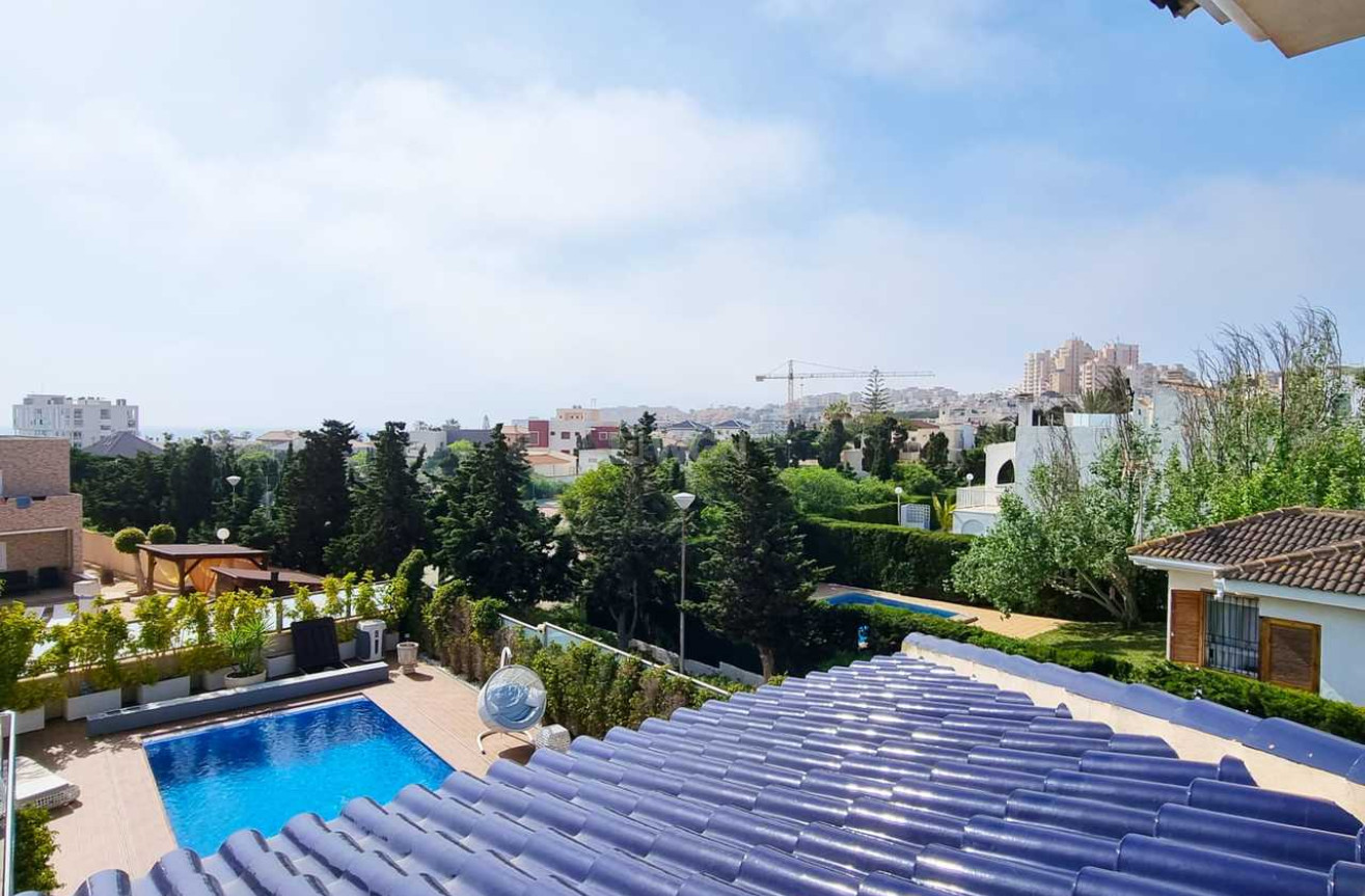 Odsprzedaż - Villa - La Mata - Costa Blanca