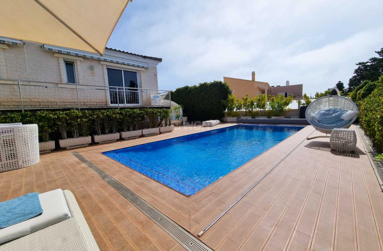 Odsprzedaż - Villa - La Mata - Costa Blanca