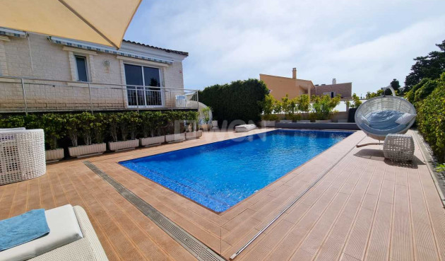 Odsprzedaż - Villa - La Mata - Costa Blanca