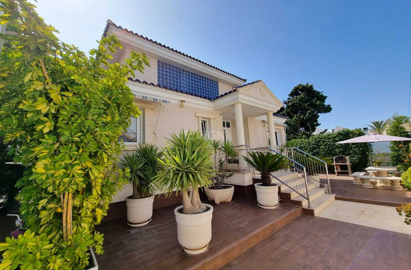 Odsprzedaż - Villa - La Mata - Costa Blanca