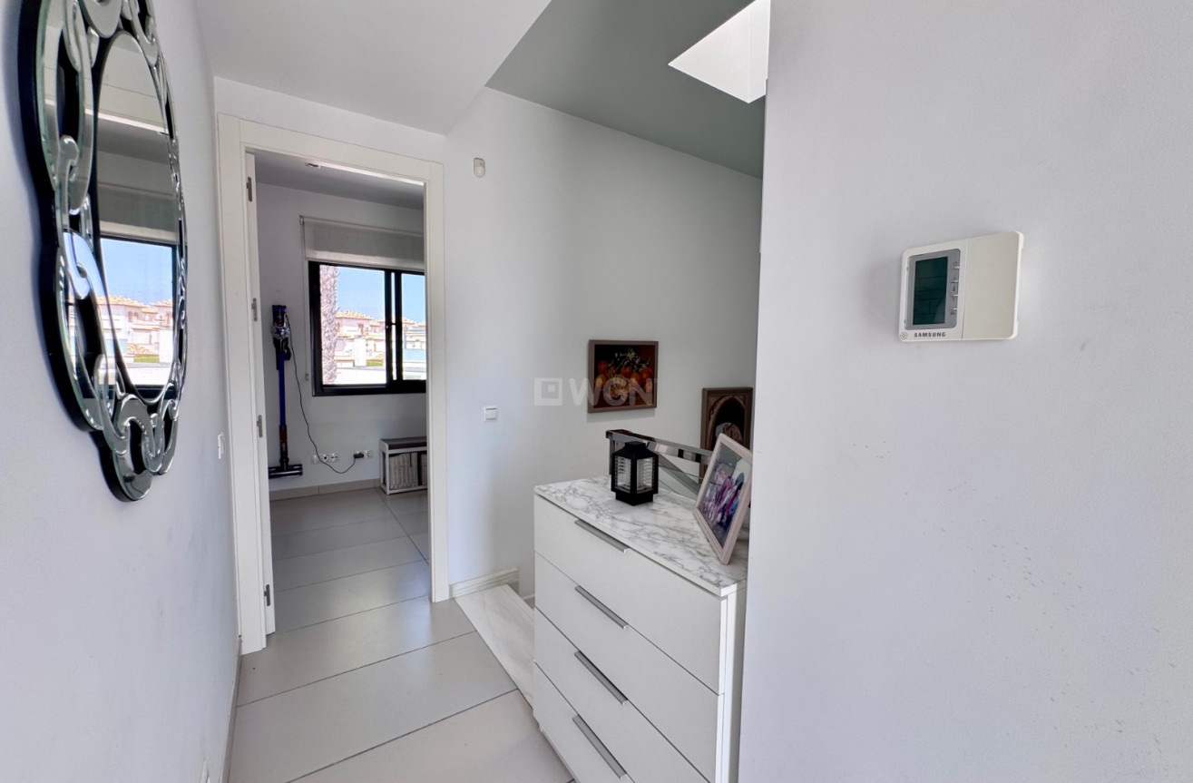Odsprzedaż - Kamienica - Cabo Roig - Costa Blanca