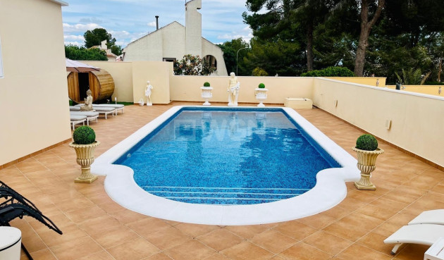 Odsprzedaż - Villa - San Miguel de Salinas - Inland