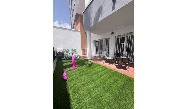 Odsprzedaż - Mieszkanie w bloku - Villamartin - Costa Blanca
