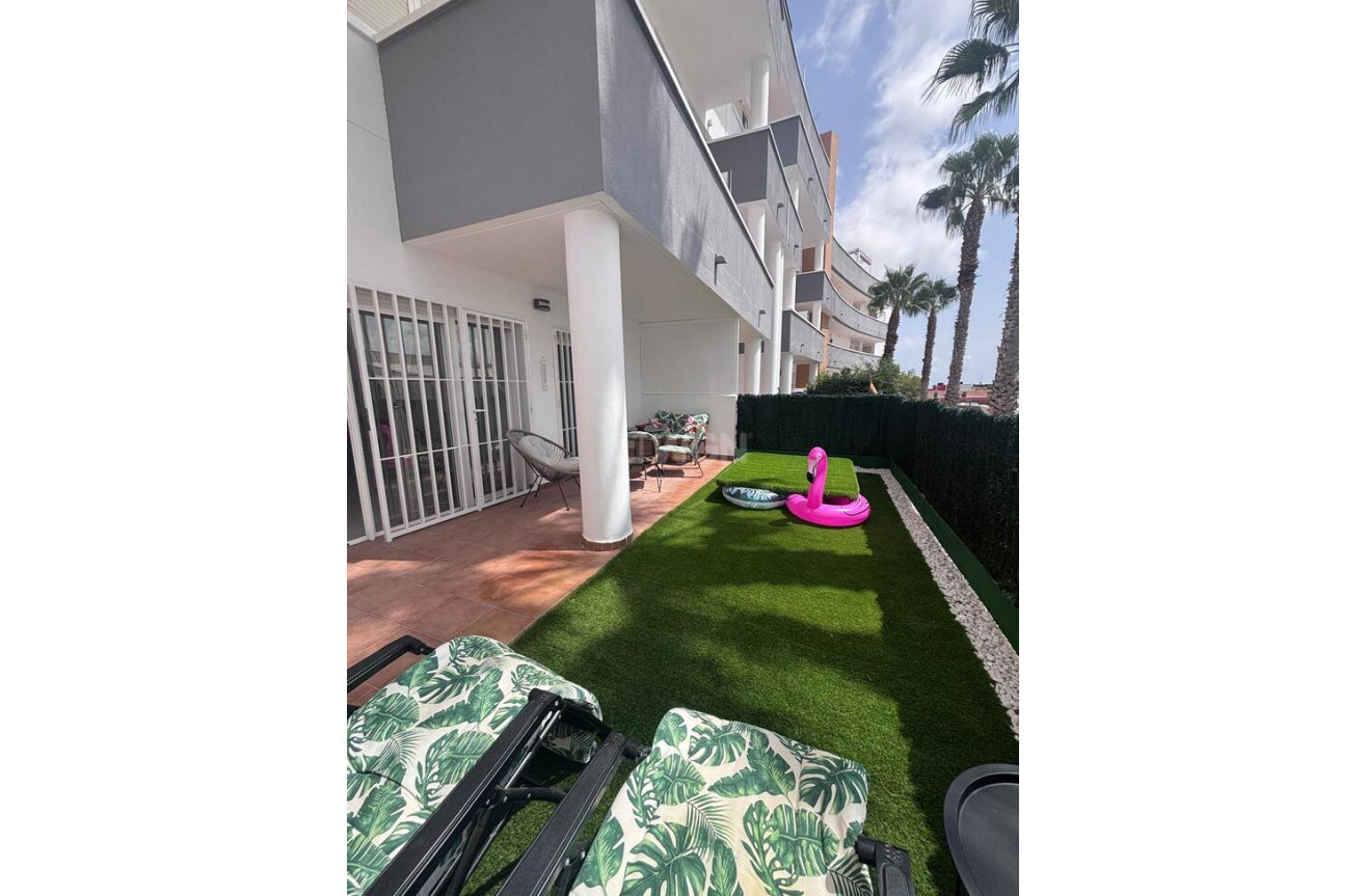 Odsprzedaż - Mieszkanie w bloku - Villamartin - Costa Blanca