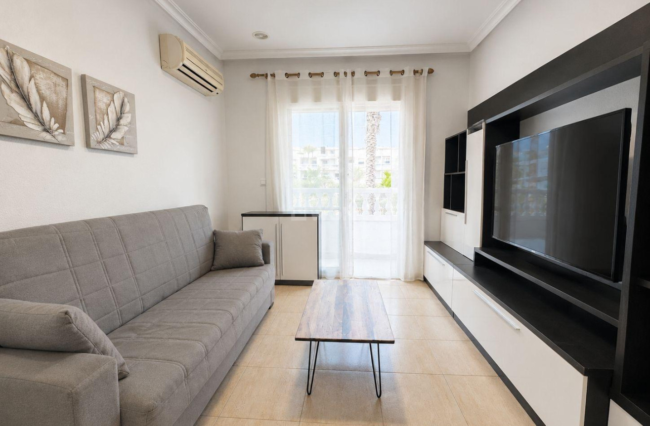 Odsprzedaż - Mieszkanie w bloku - Torrevieja - Playa del Cura