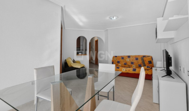 Odsprzedaż - Mieszkanie w bloku - Torrevieja - Costa Blanca