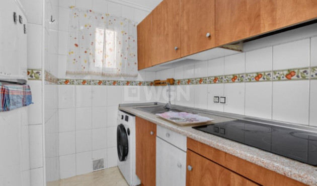 Odsprzedaż - Mieszkanie w bloku - Torrevieja - Costa Blanca