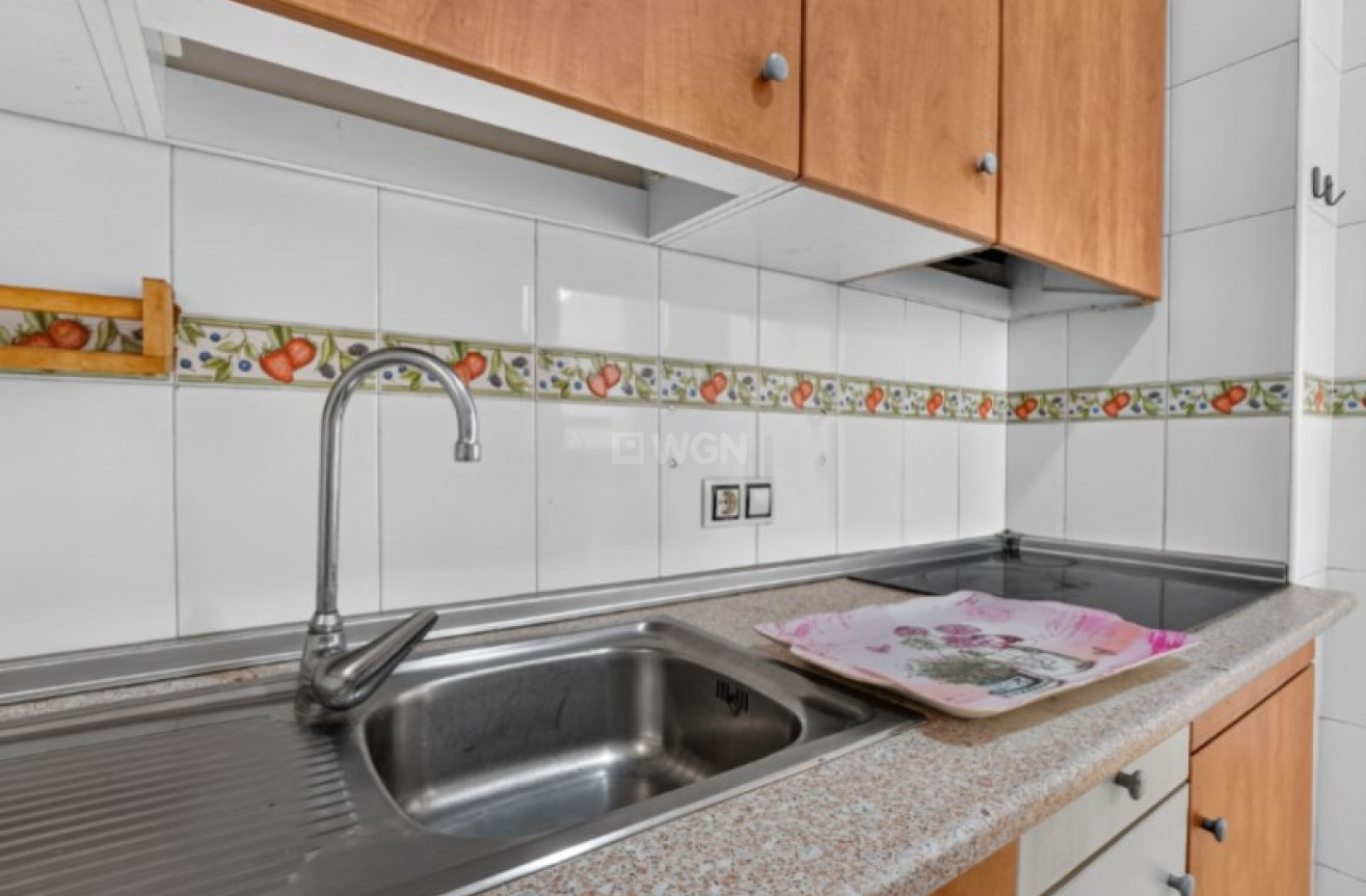 Odsprzedaż - Mieszkanie w bloku - Torrevieja - Costa Blanca