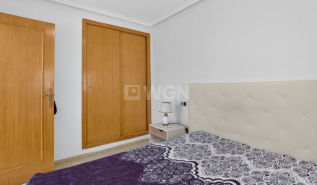 Odsprzedaż - Mieszkanie w bloku - Torrevieja - Costa Blanca