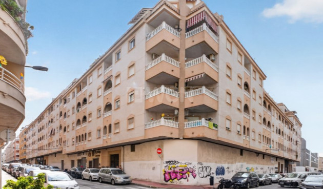 Odsprzedaż - Mieszkanie w bloku - Torrevieja - Costa Blanca