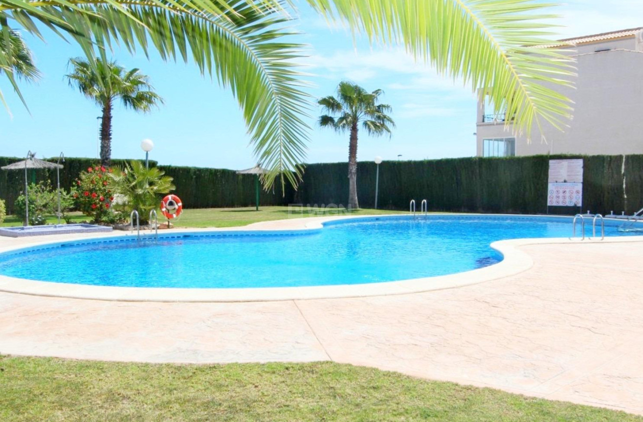 Odsprzedaż - Mieszkanie w bloku - Orihuela Costa - Costa Blanca